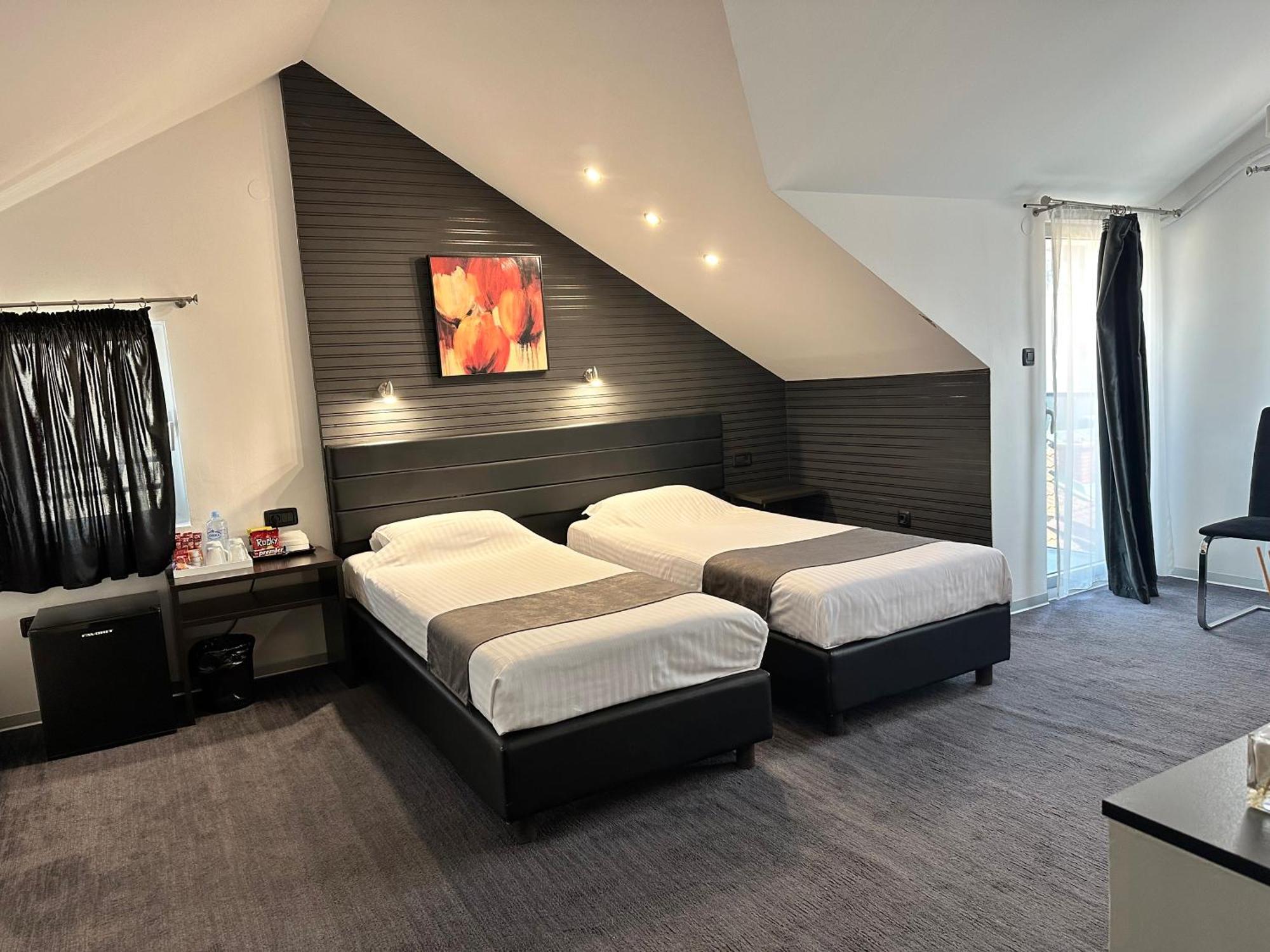 סקופיה Sienna Apartments מראה חיצוני תמונה